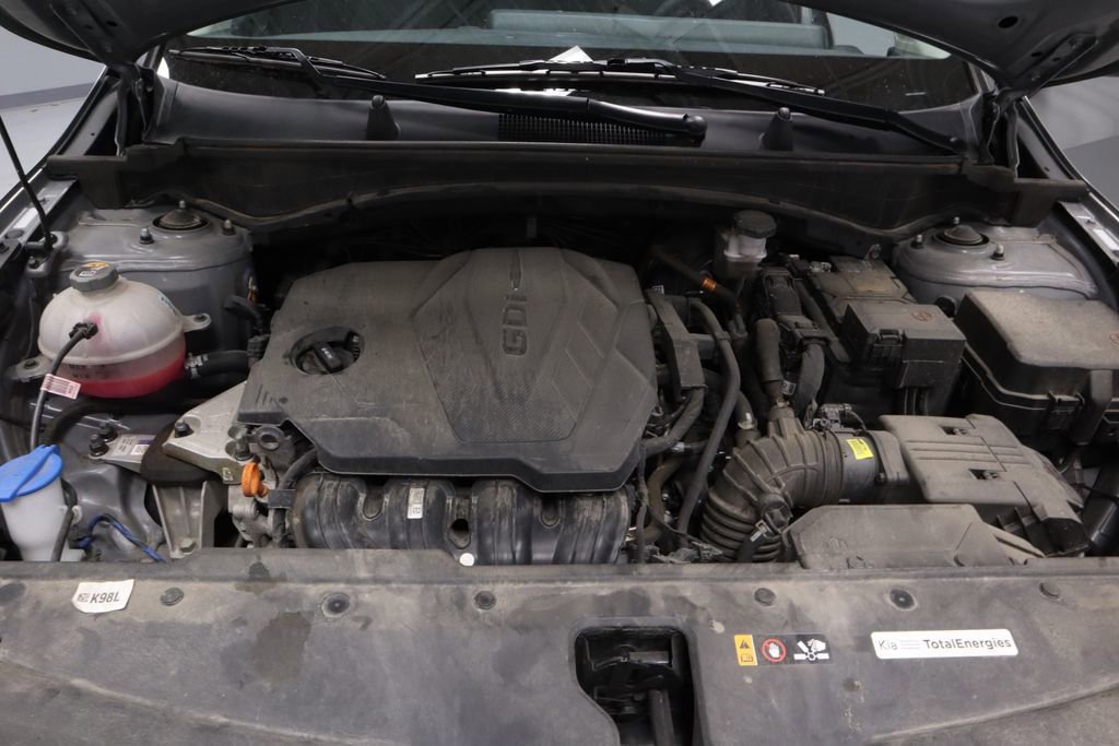 Used 2025 Kia Sportage LX AWD/4WD image 14