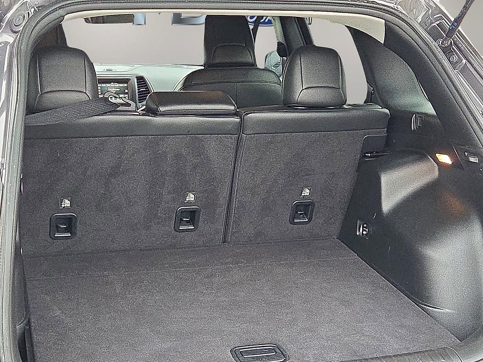 Used 2020 Jeep Cherokee Latitude Plus w/ Cold Weather Group image 8