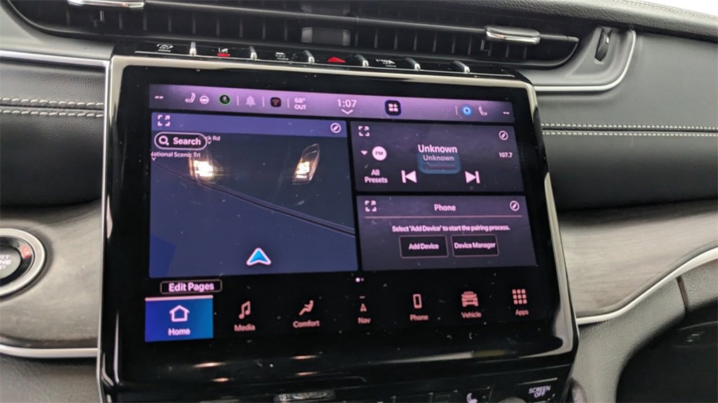 Used 2025 Jeep Grand Cherokee L Limited image 24