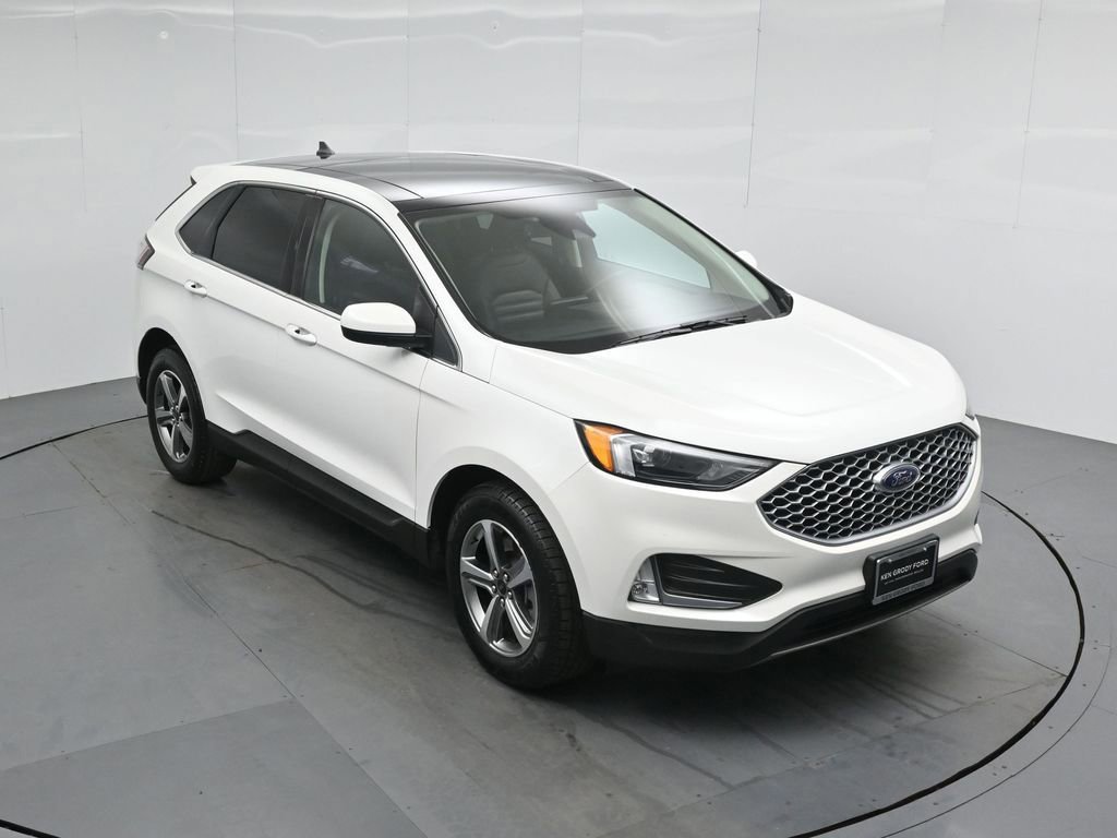 Certified 2023 Ford Edge SEL w/ Convenience Package AWD/4WD image 4