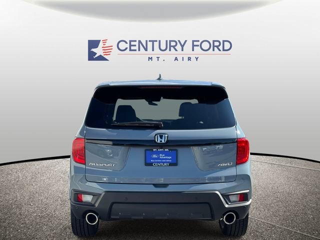 Used 2025 Honda Passport EX-L image 3