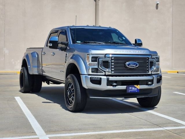 Certified 2022 Ford F450 Platinum w/ FX4 Off-Road Package AWD/4WD image 3