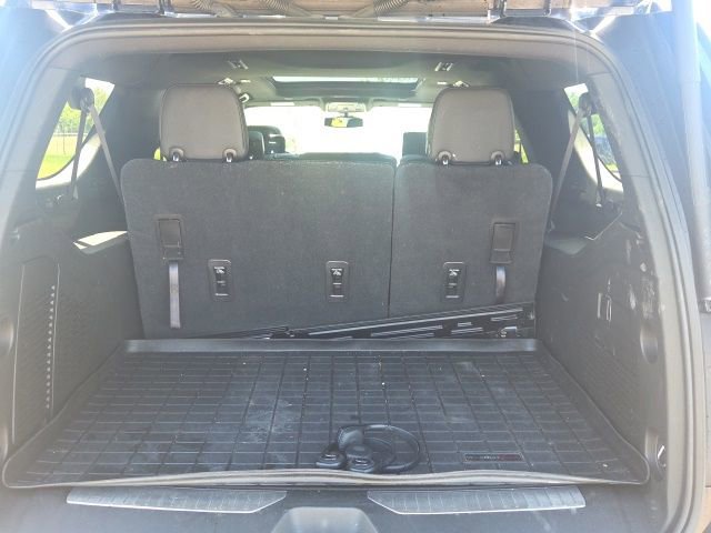 Used 2021 Chevrolet Suburban RST w/ Rear Media and Nav Package AWD/4WD image 13