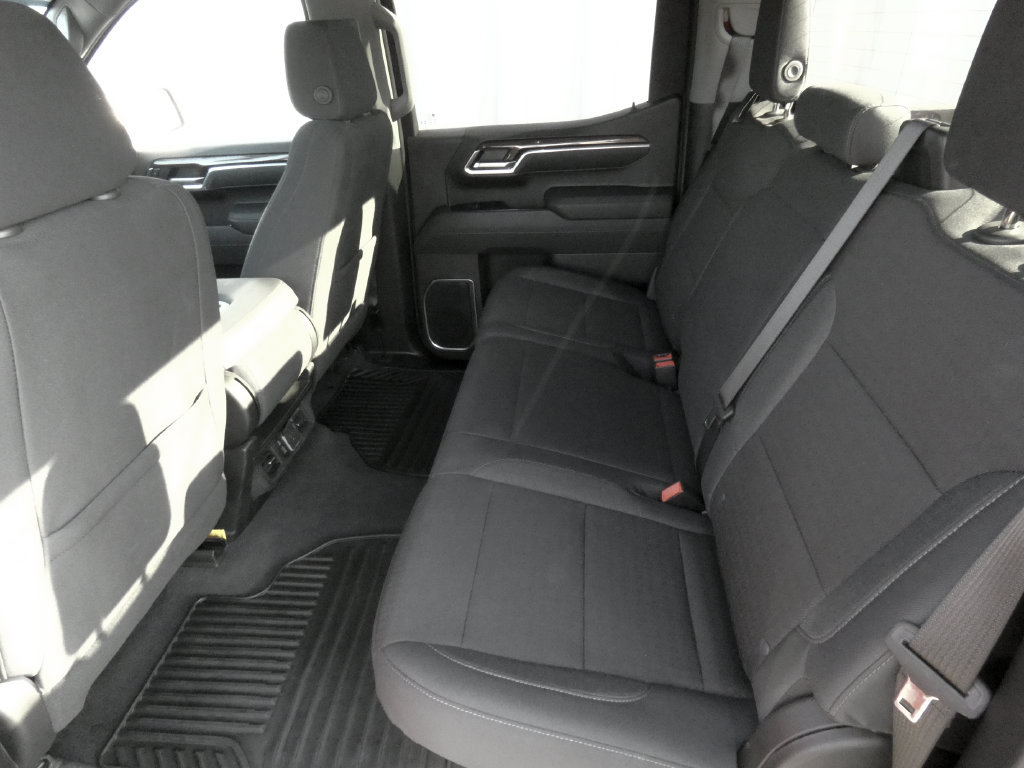 Used 2026 Chevrolet Silverado 1500 LT AWD/4WD image 34