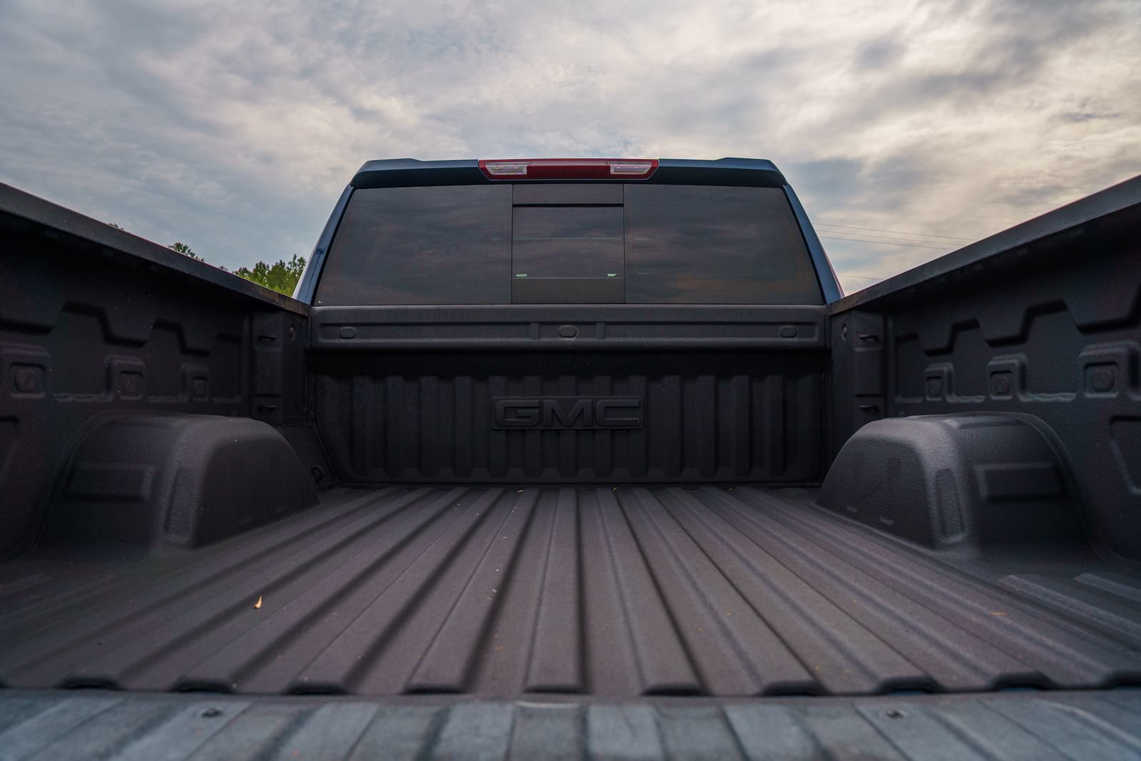 Used 2021 GMC Sierra 1500 SLT w/ SLT Premium Plus Package AWD/4WD image 23