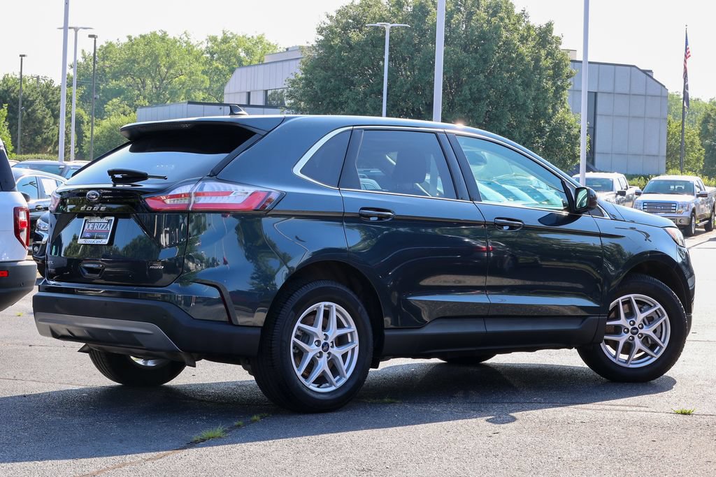 Certified 2022 Ford Edge SEL w/ Convenience Package AWD/4WD image 13
