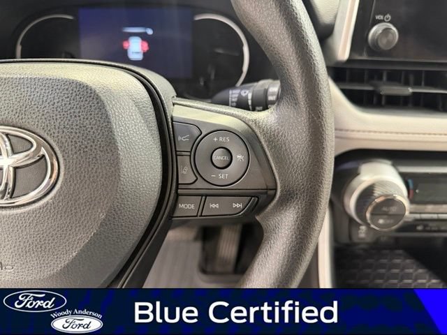 Used 2024 Toyota RAV4 XLE FWD image 12