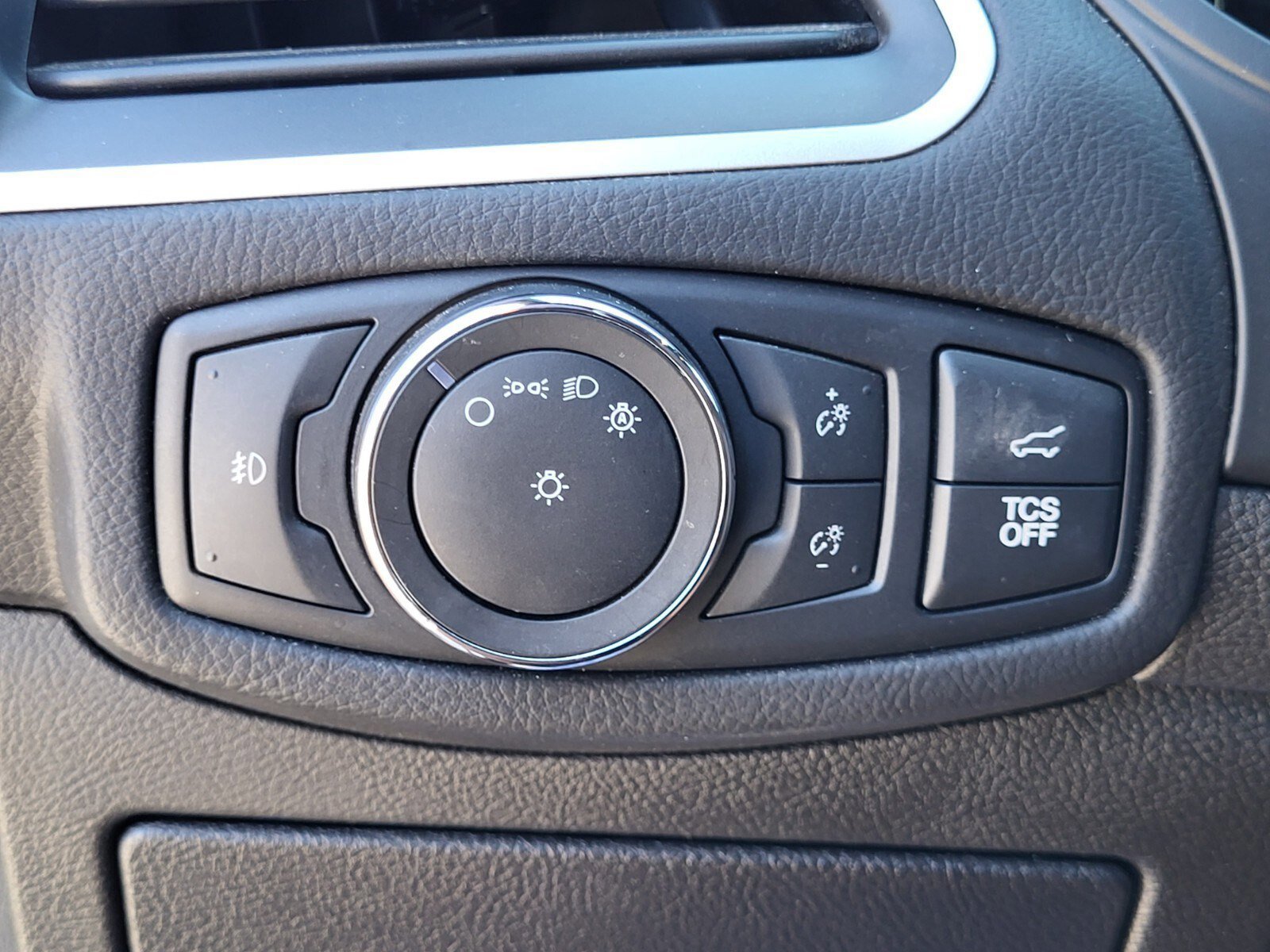 Certified 2022 Ford Edge ST-Line image 24