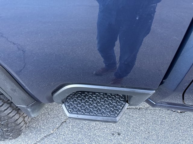 Used 2023 GMC Sierra 2500 SLE image 13