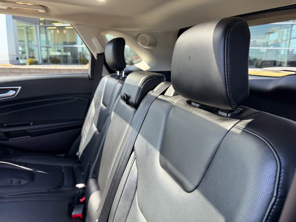 Certified 2019 Ford Edge Titanium w/ Equipment Group 301A image 14