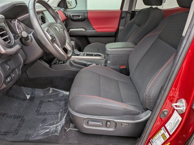Used 2023 Toyota Tacoma SR5 w/ Technology Package AWD/4WD image 16