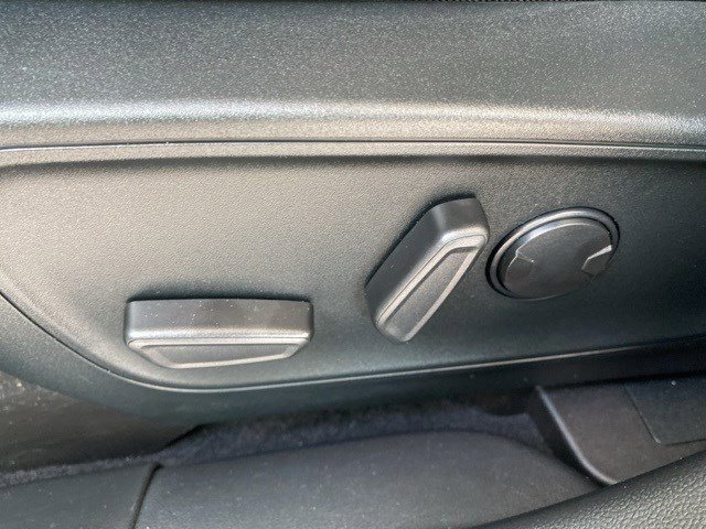 Certified 2022 Ford Escape Titanium w/ Titanium Elite Package image 36