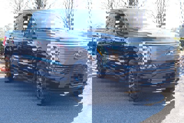 Certified 2025 Ford F150 Lightning Lariat w/ Max Trailer Tow Package image 7