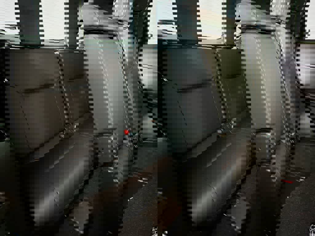 Used 2024 Mitsubishi Outlander SE image 31