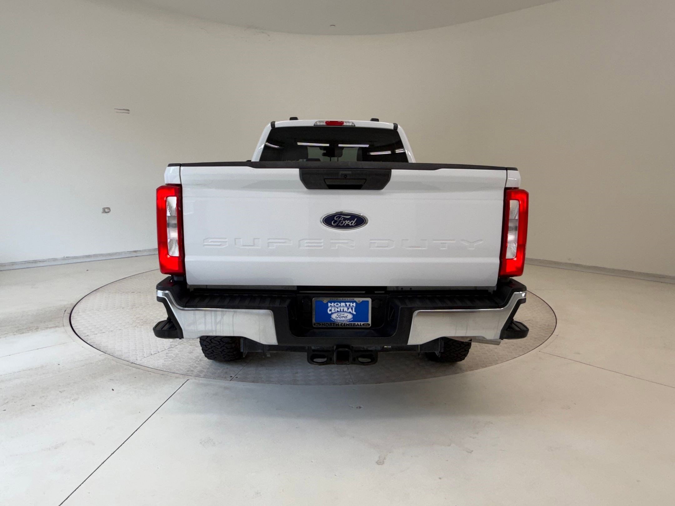 Certified 2024 Ford F350 XLT w/ FX4 Off-Road Package image 4