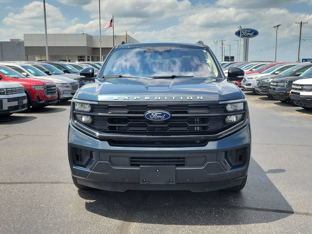Certified 2025 Ford Expedition Max Active AWD/4WD image 2