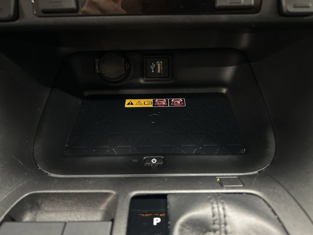 Used 2023 Toyota RAV4 XLE Premium AWD/4WD image 23