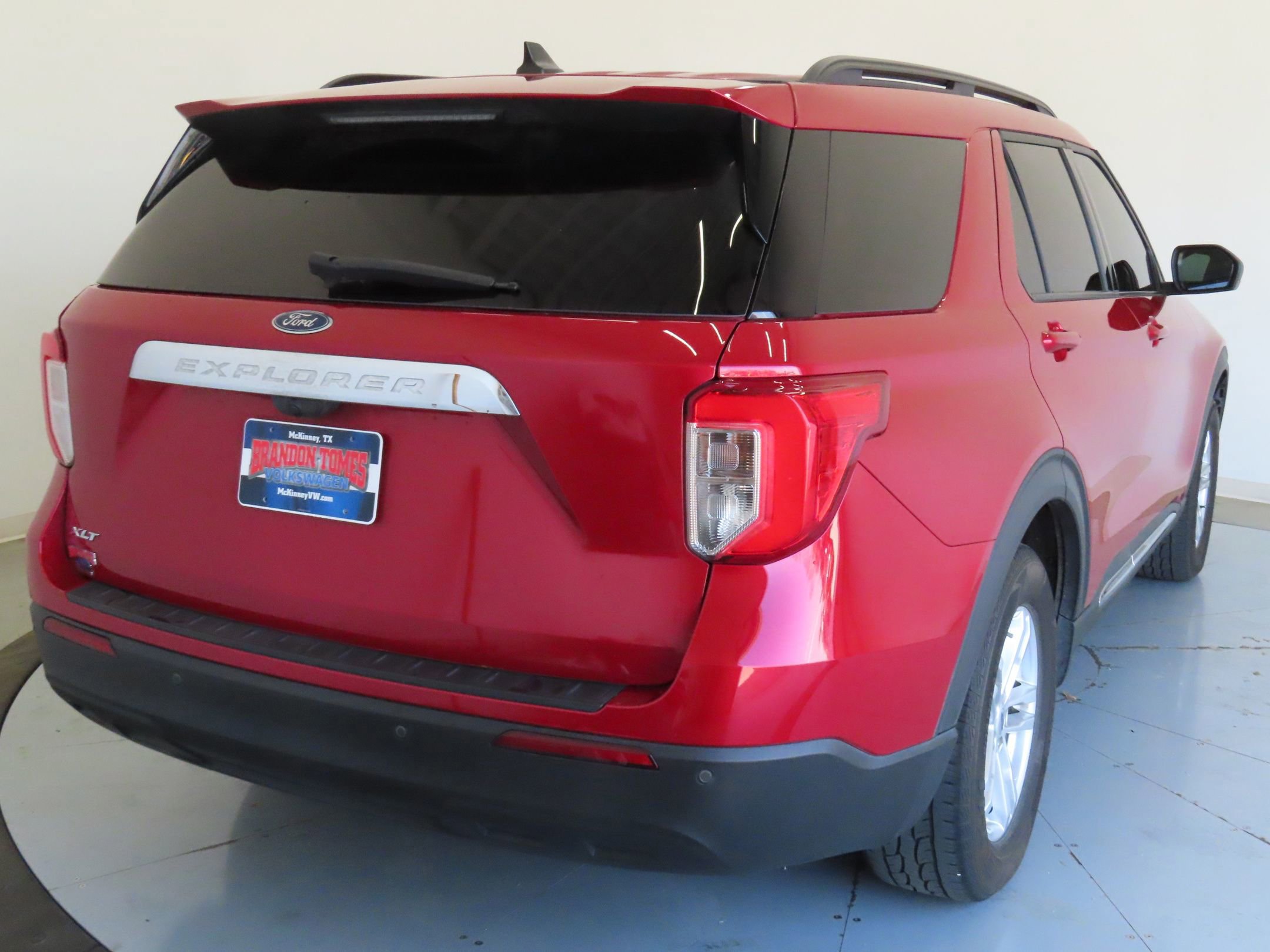 Certified 2022 Ford Explorer XLT image 5