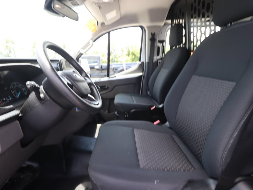 Certified 2025 Ford Transit 250 Low Roof w/ Exterior Upgrade Package RWD image 2