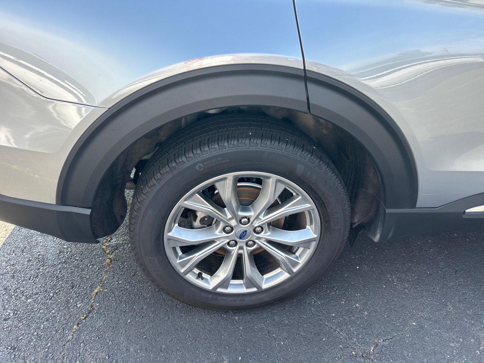 Certified 2024 Ford Explorer XLT w/ Equipment Group 202A AWD/4WD image 36