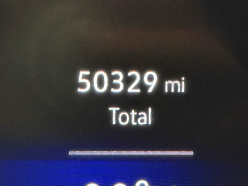 Used 2023 Volkswagen Atlas Cross Sport SE image 19