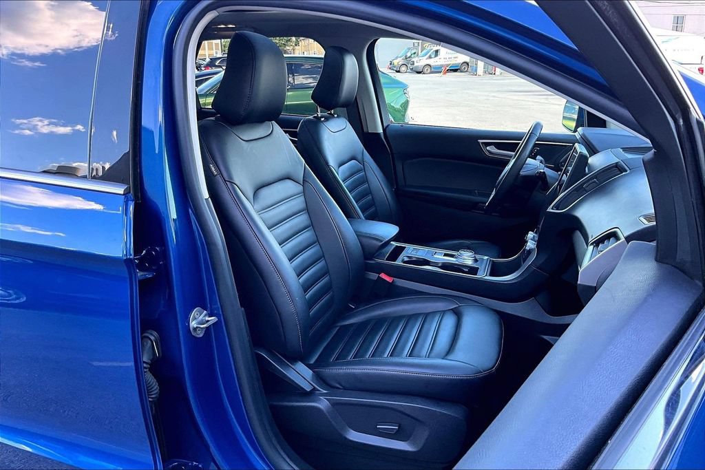 Certified 2024 Ford Edge SEL w/ Convenience Package AWD/4WD image 7
