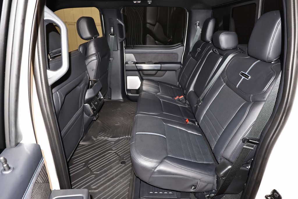 Certified 2025 Ford F450 Platinum w/ FX4 Off-Road Package image 19