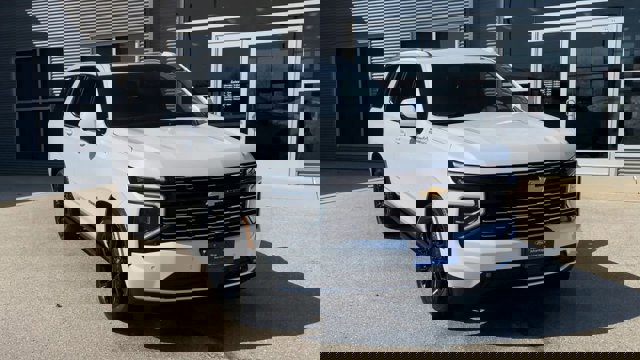 Used 2025 Chevrolet Tahoe High Country image 4