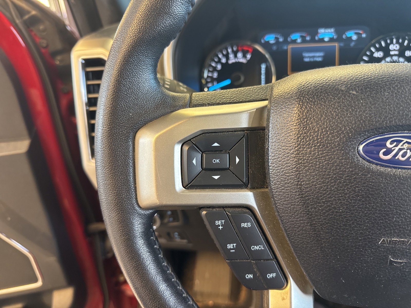 Certified 2019 Ford F150 Lariat image 20