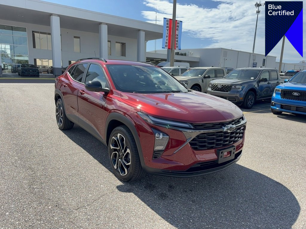 Used 2024 Chevrolet Trax RS w/ Driver Confidence Package image 1