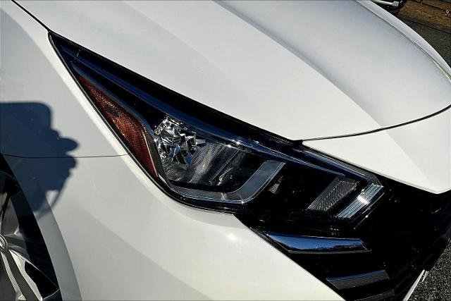 Used 2024 Nissan Versa S w/ Trunk Package image 32