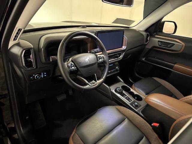 Certified 2025 Ford Bronco Sport Outer Banks w/ Outer Banks Tech Package+ AWD/4WD image 5