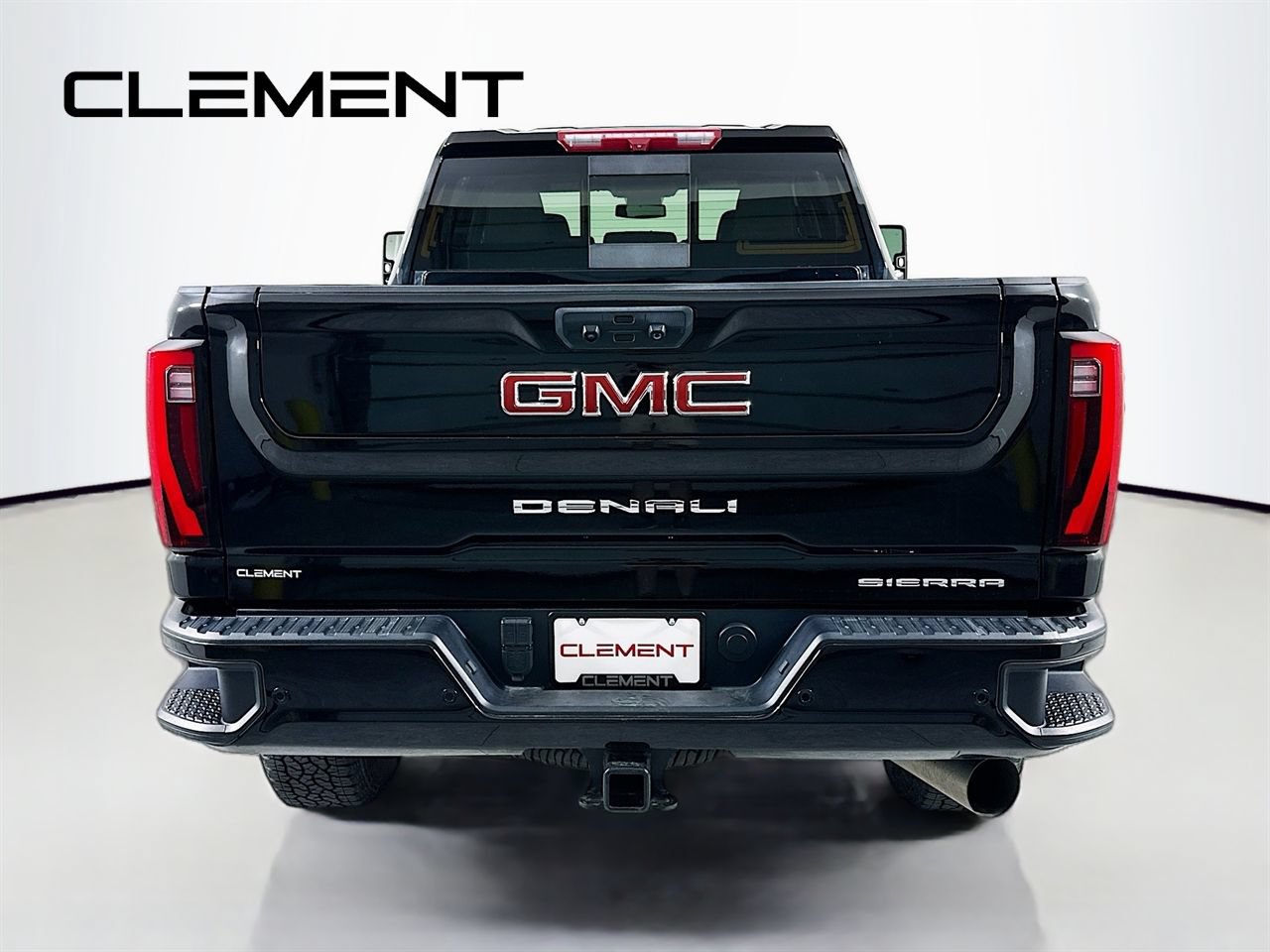 Used 2024 GMC Sierra 2500 Denali AWD/4WD image 8
