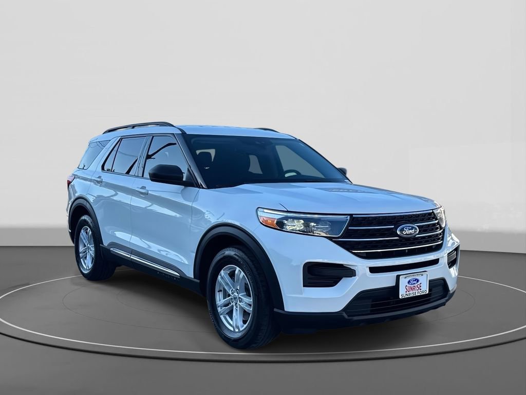 Certified 2023 Ford Explorer XLT image 5