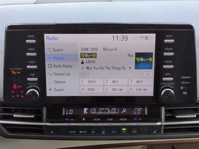 Used 2022 Toyota Sienna XLE image 18