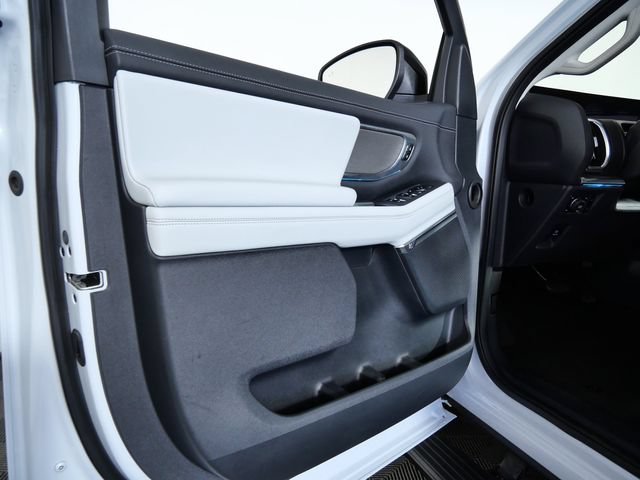 Certified 2025 Ford Expedition Max Platinum AWD/4WD image 16