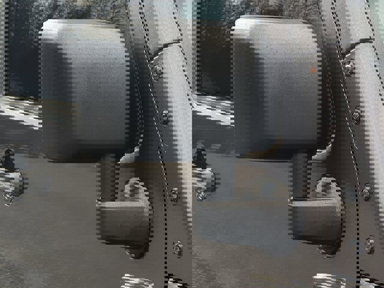 Used 2017 Jeep Wrangler Unlimited Sahara image 10