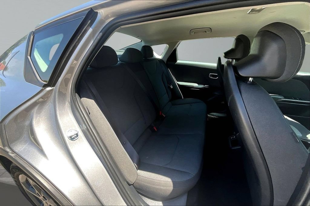 Used 2025 Kia K4 FWD image 24