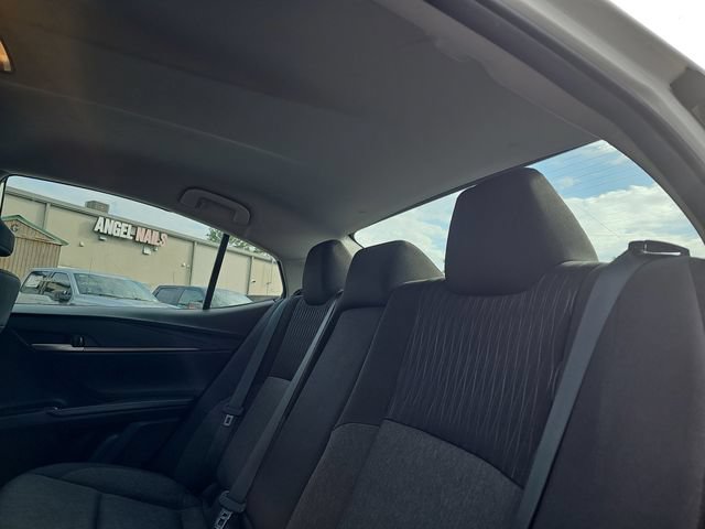 Used 2025 Toyota Camry LE FWD image 27