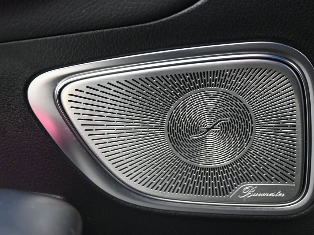 Used 2025 Mercedes-Benz GLC 300 image 21