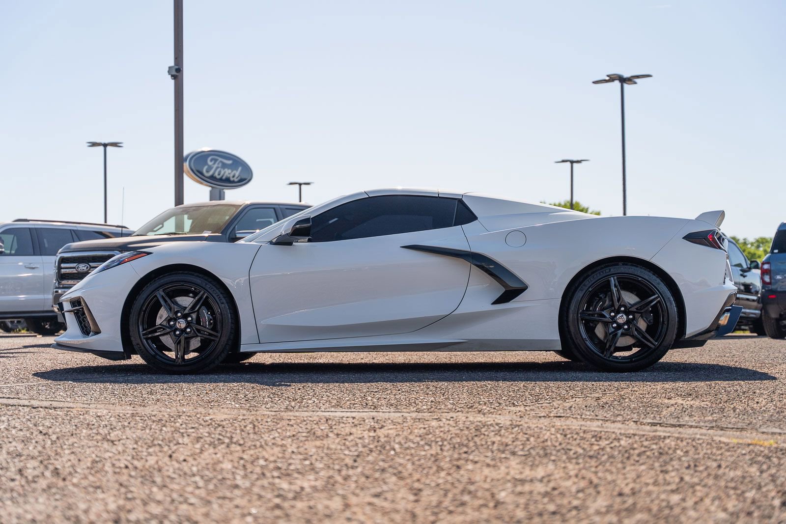 Used 2021 Chevrolet Corvette Stingray Premium Conv w/ Z51 Performance Package image 2
