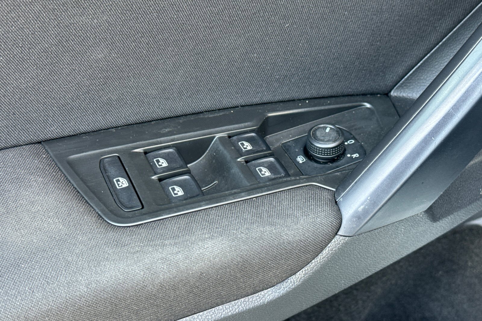 Used 2021 Volkswagen Tiguan S image 12