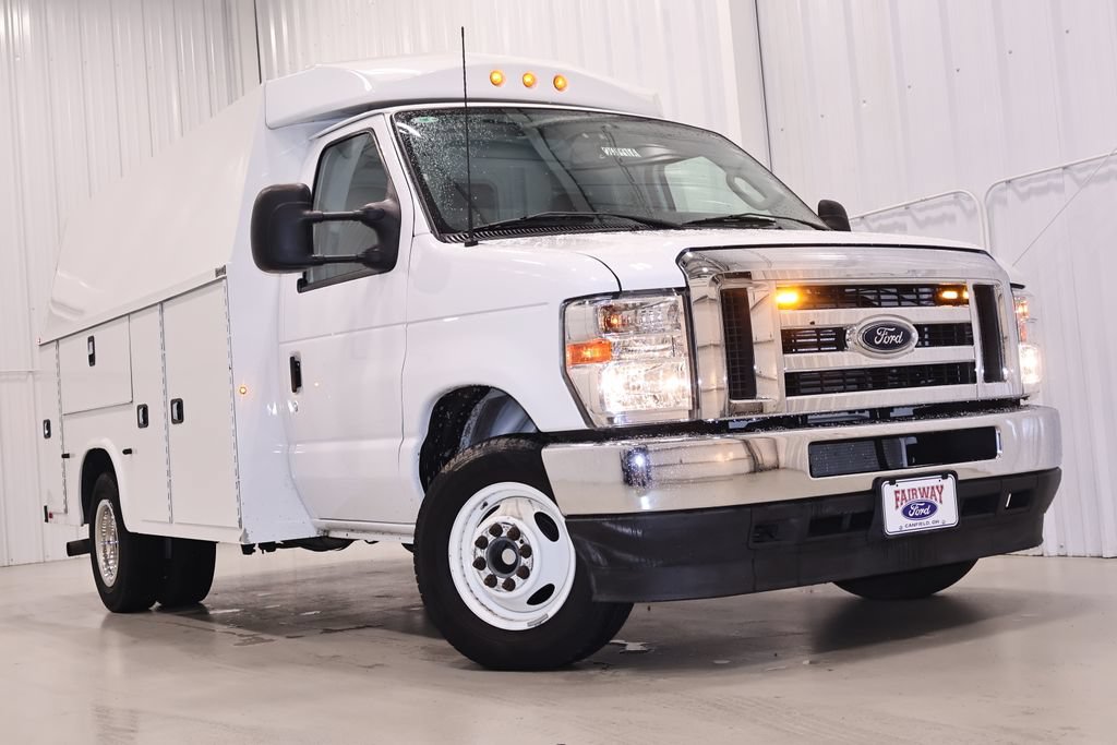 Certified 2024 Ford E-350 and Econoline 350 Super Duty w/ Power Windows & Locks Group RWD image 27