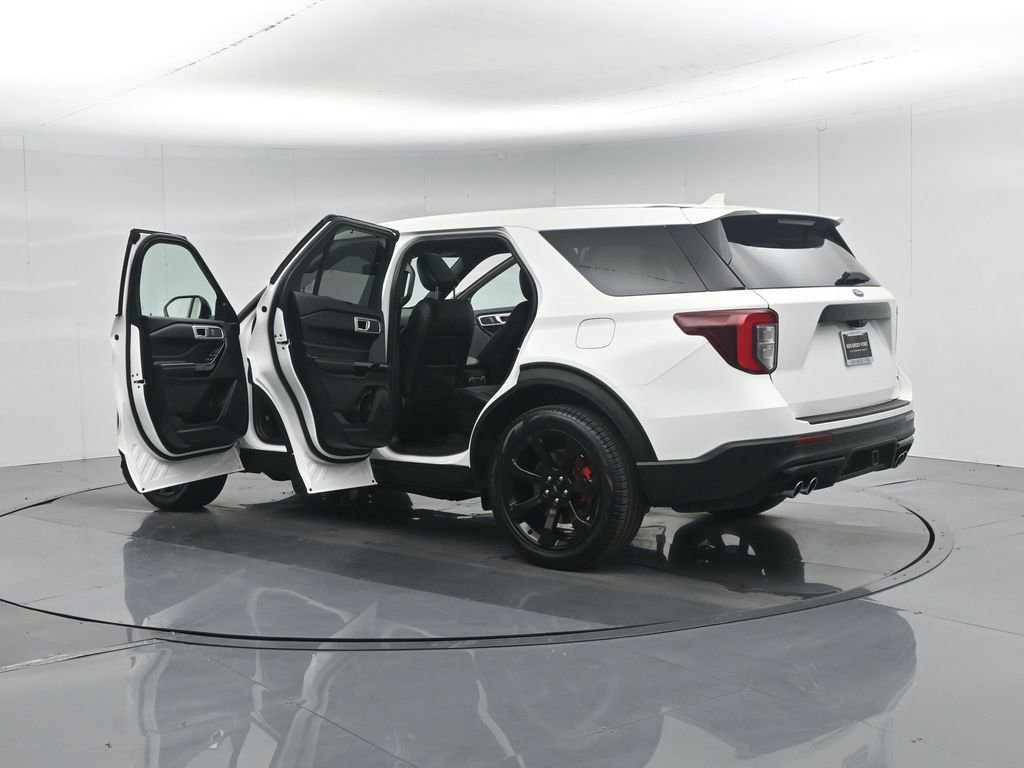 Certified 2022 Ford Explorer ST w/ ST Street Pack image 57