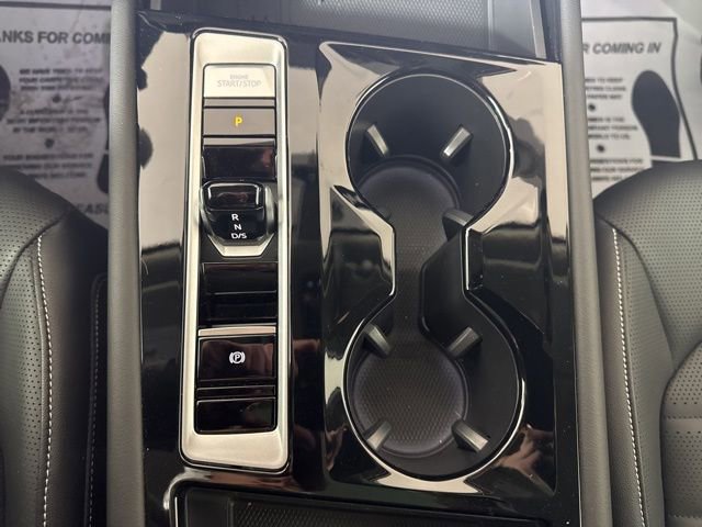 Used 2025 Volkswagen Atlas SEL image 19