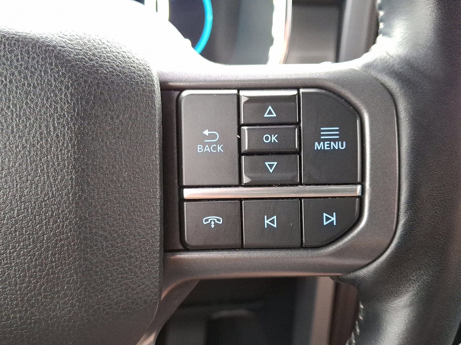 Certified 2023 Ford F150 Lariat w/ Equipment Group 502A High image 23