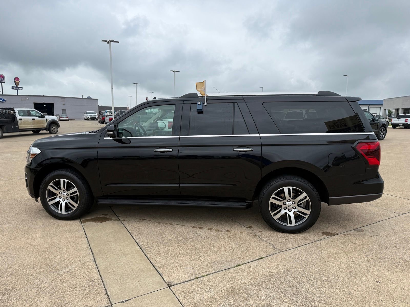 Certified 2024 Ford Expedition Max Limited image 8