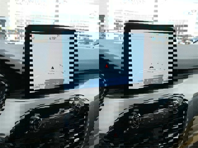 Certified 2021 Ford Escape SE w/ SE Sport Appearance Package image 28