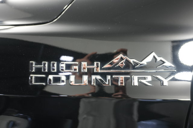 Used 2024 Chevrolet Tahoe High Country AWD/4WD image 27