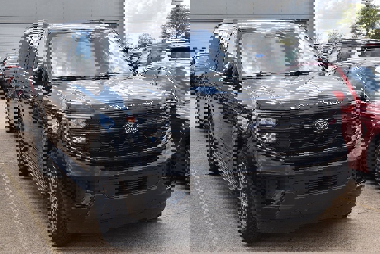 Certified 2025 Ford Expedition Max Active image 7